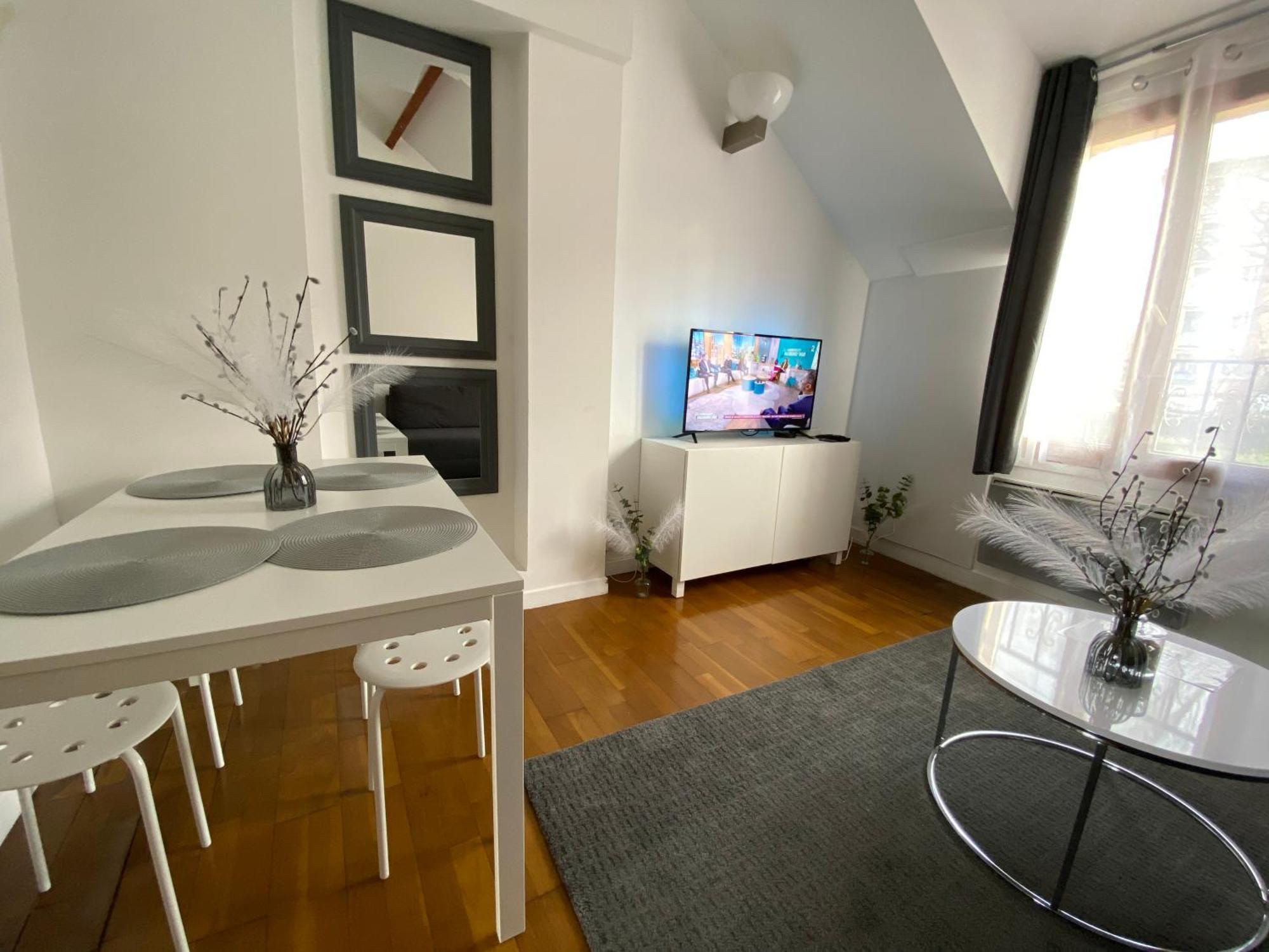 Duplex Minimaliste - 30 Min De Paris Apartman Saint-Ouen-l'Aumone Kültér fotó